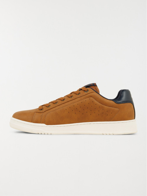 Baskets lacets homme (40-45) Baskets lacets homme (40-45)