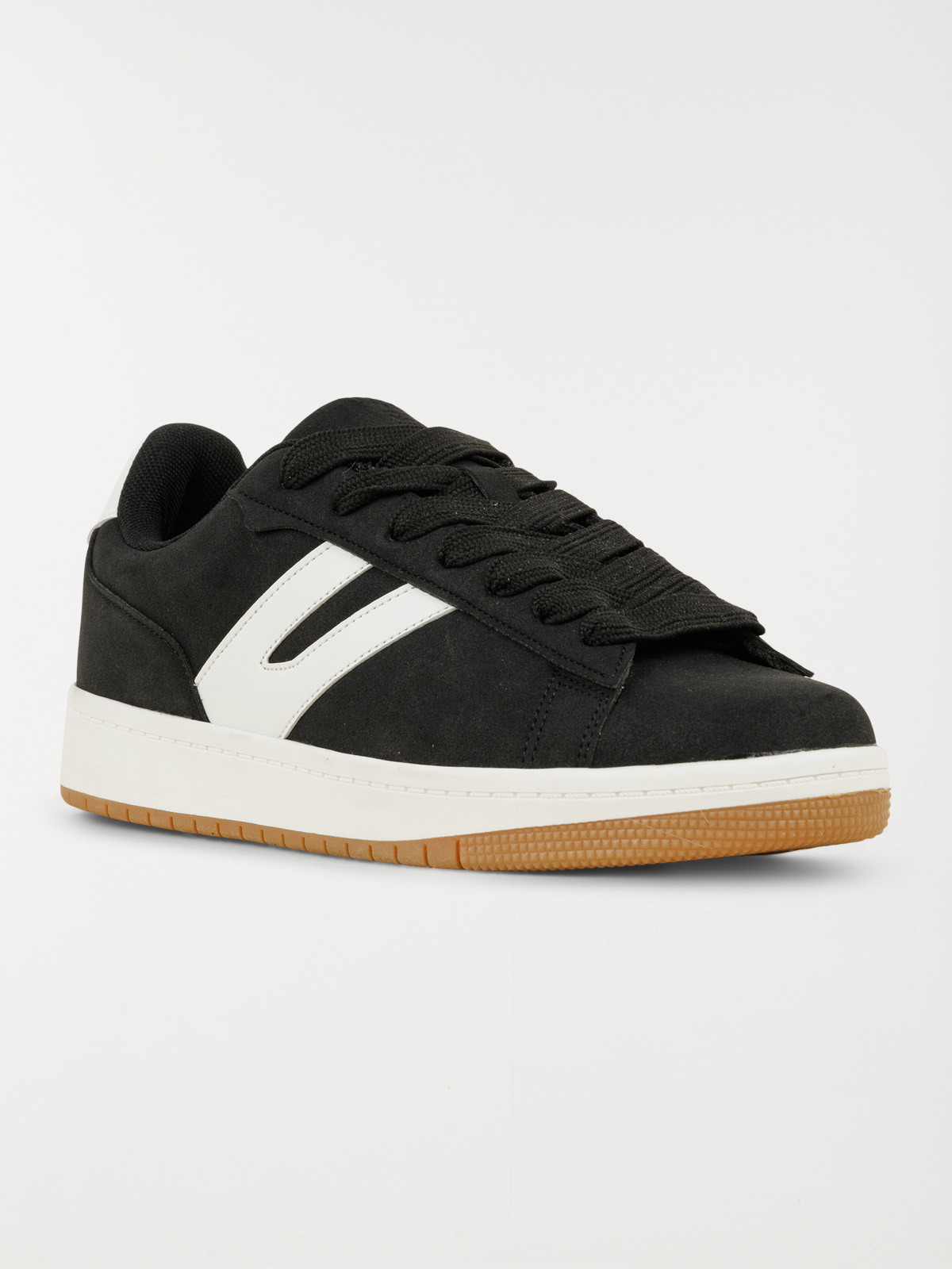 Baskets noires à lacets homme (40-46)
