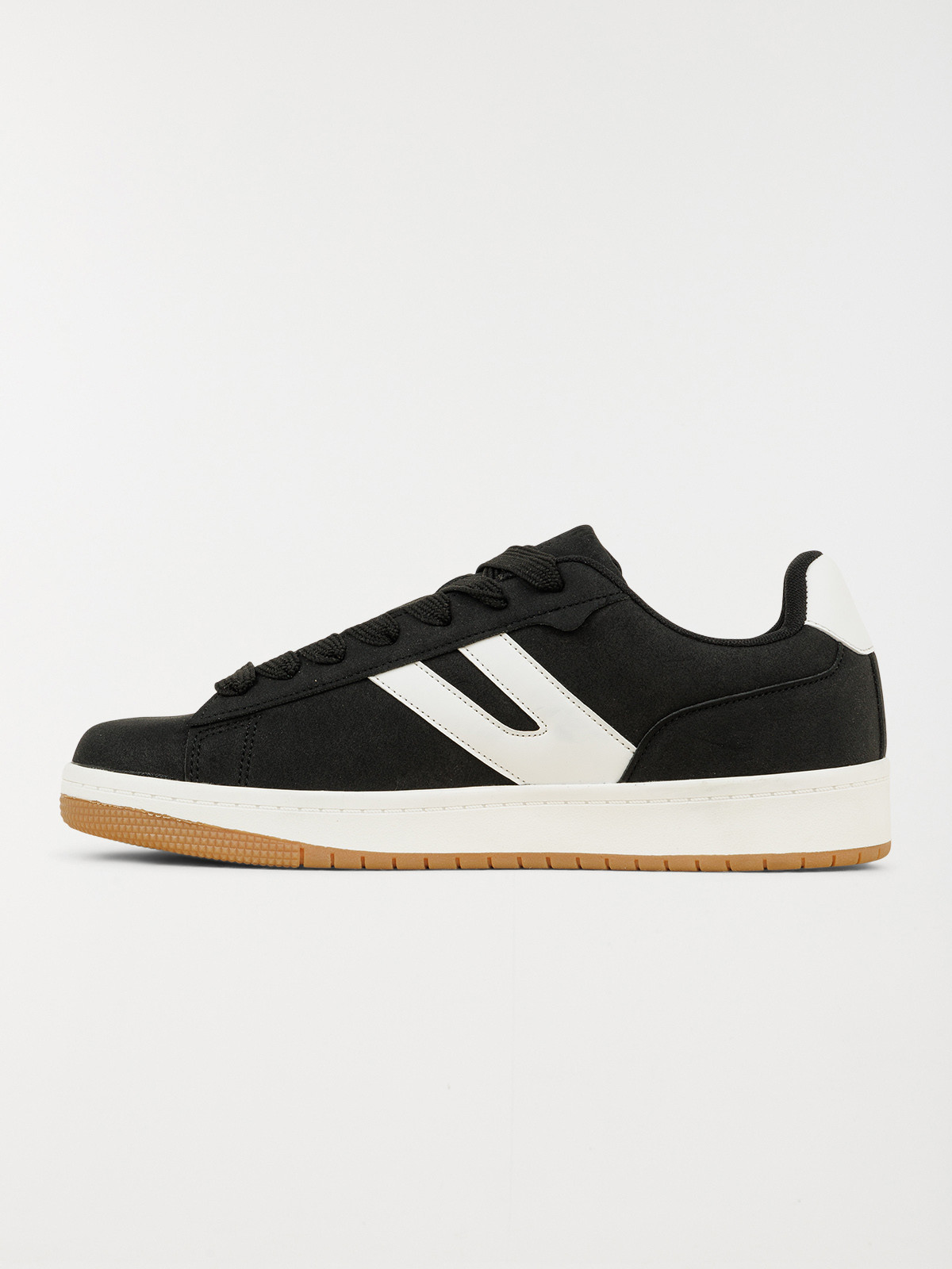 Baskets noires à lacets homme (40-46)