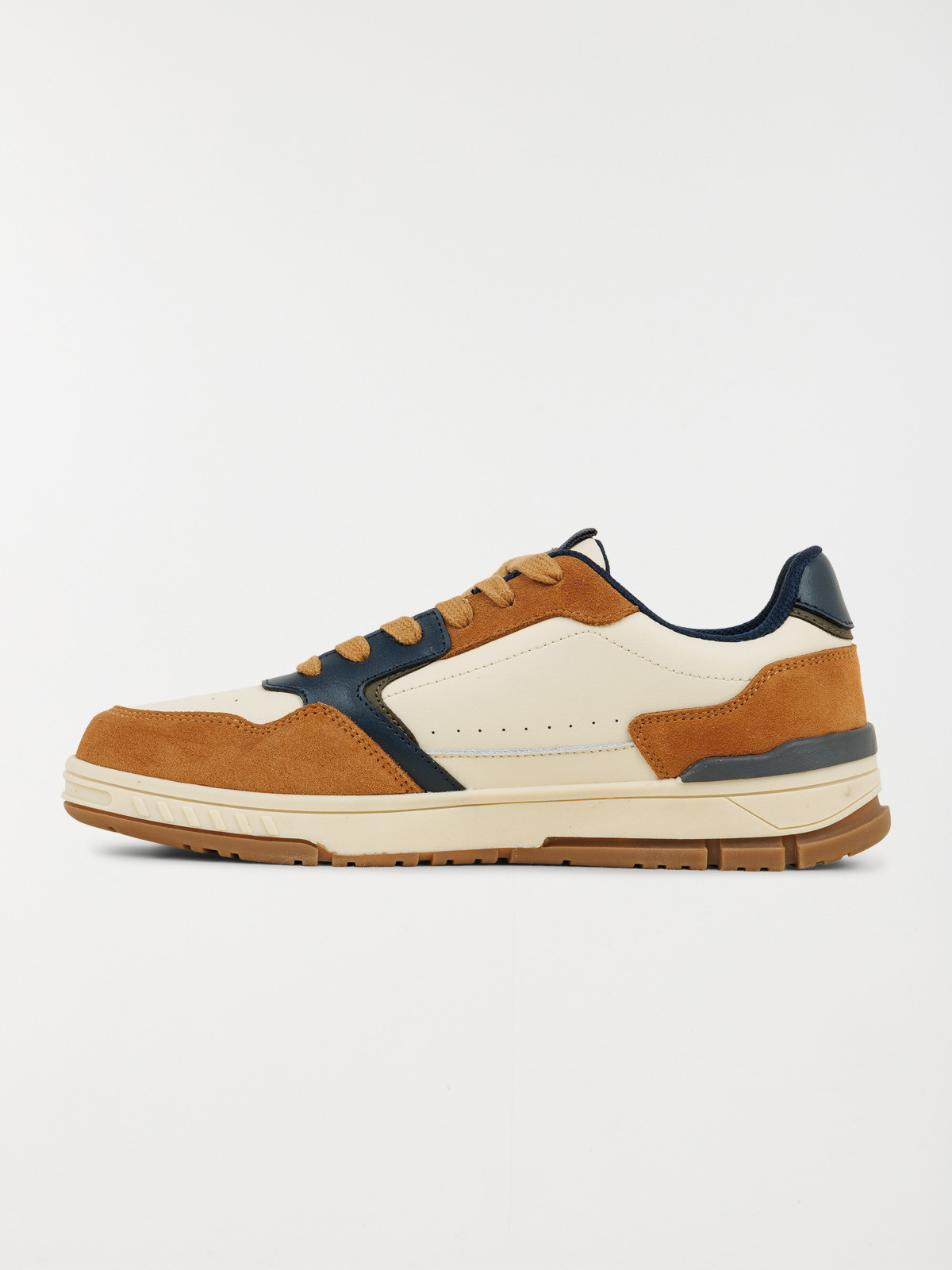 Baskets à lacets Alma homme (40-45) Baskets à lacets Alma homme (40-45)