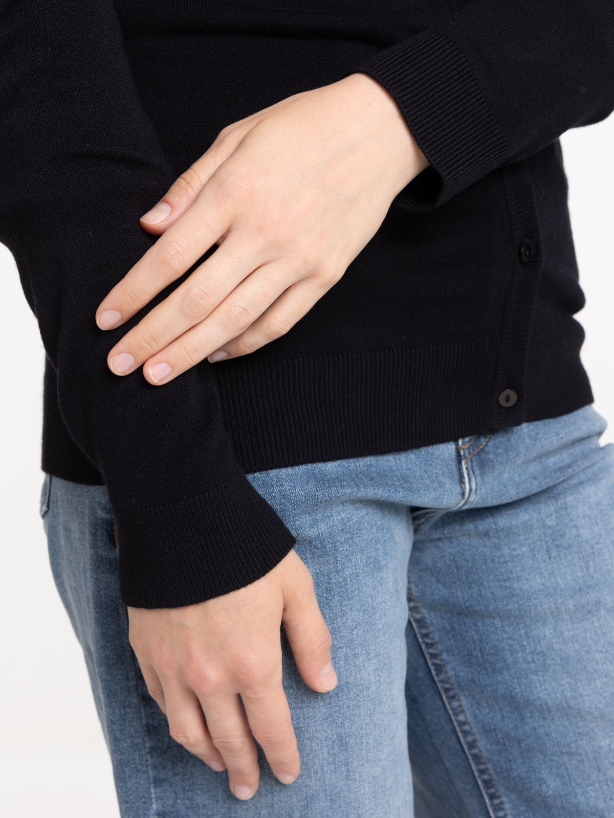 Gilet boutonné coloris noir femme Gilet boutonné coloris noir femme