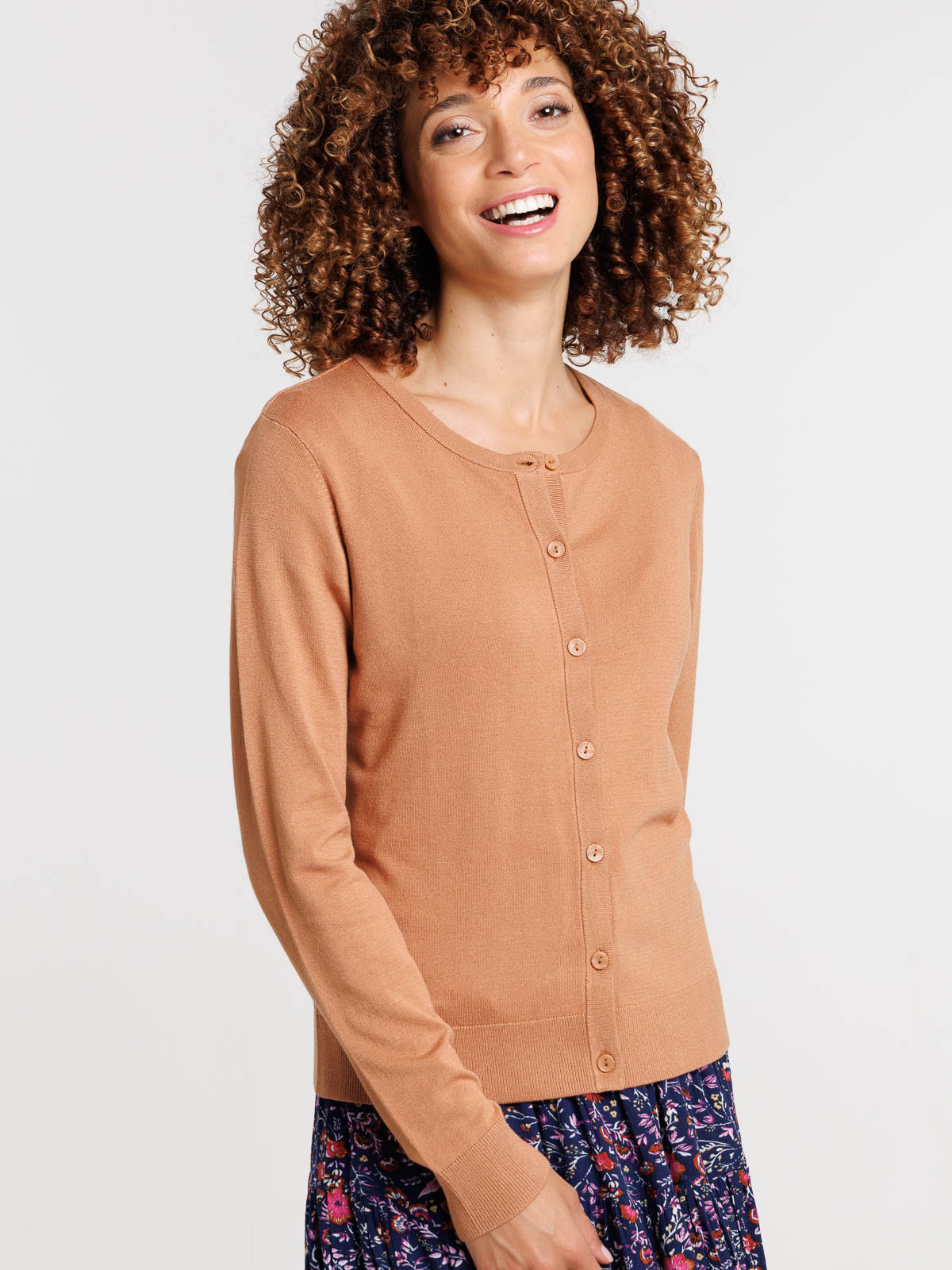 Gilet boutonné camel essentiel femme