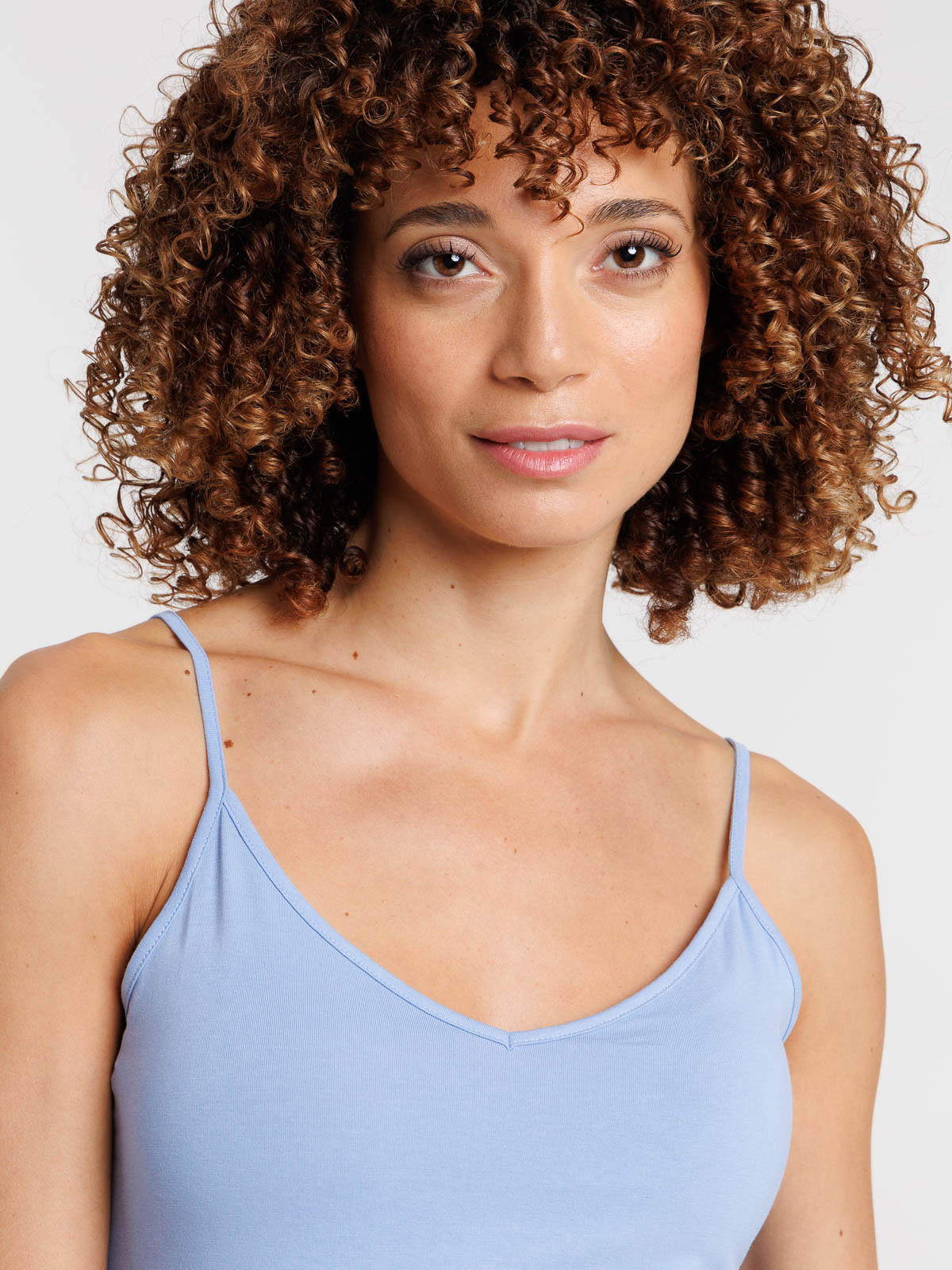 Débardeur col V bleu doux femme Débardeur col V bleu doux femme