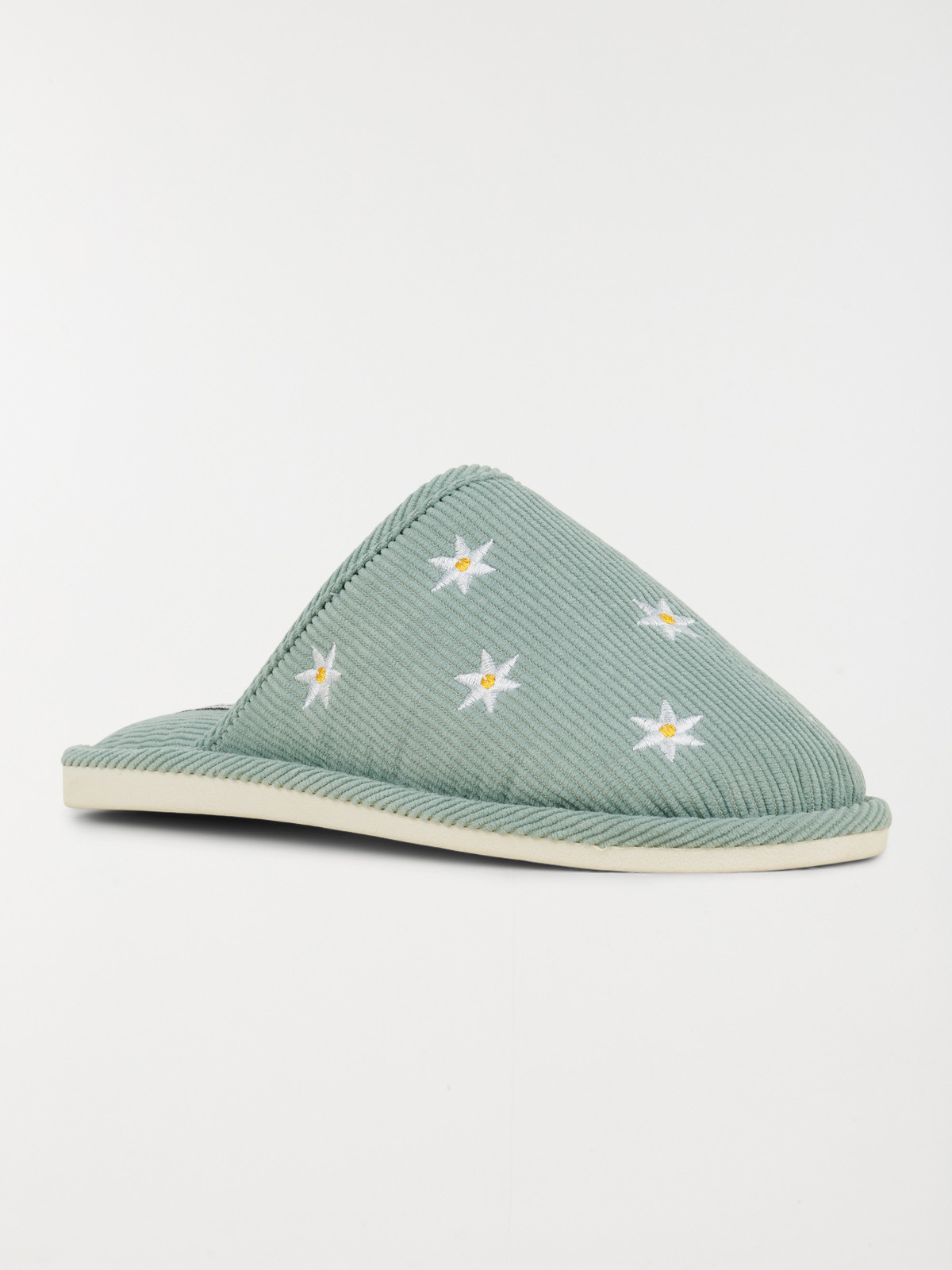 Chausson fleurs brodées femme (36-41) Chausson fleurs brodées femme (36-41)