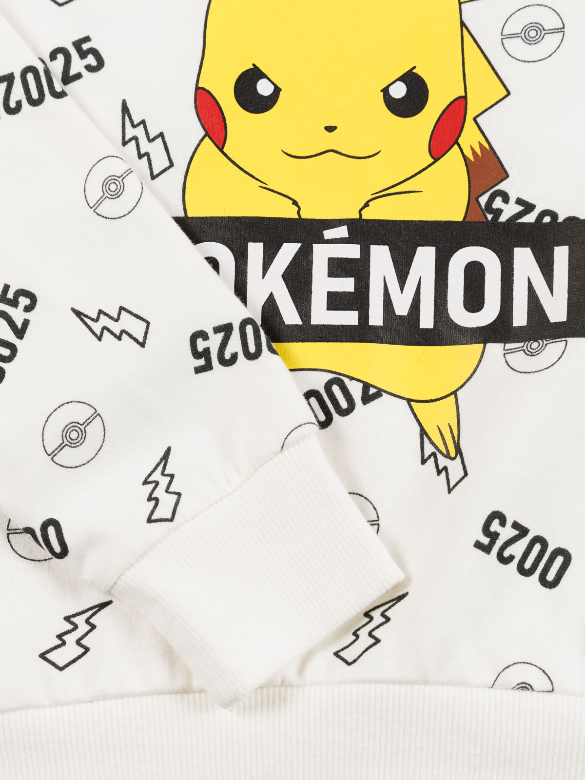 Sweat Pokémon garçon (3-12A) Sweat Pokémon garçon (3-12A)