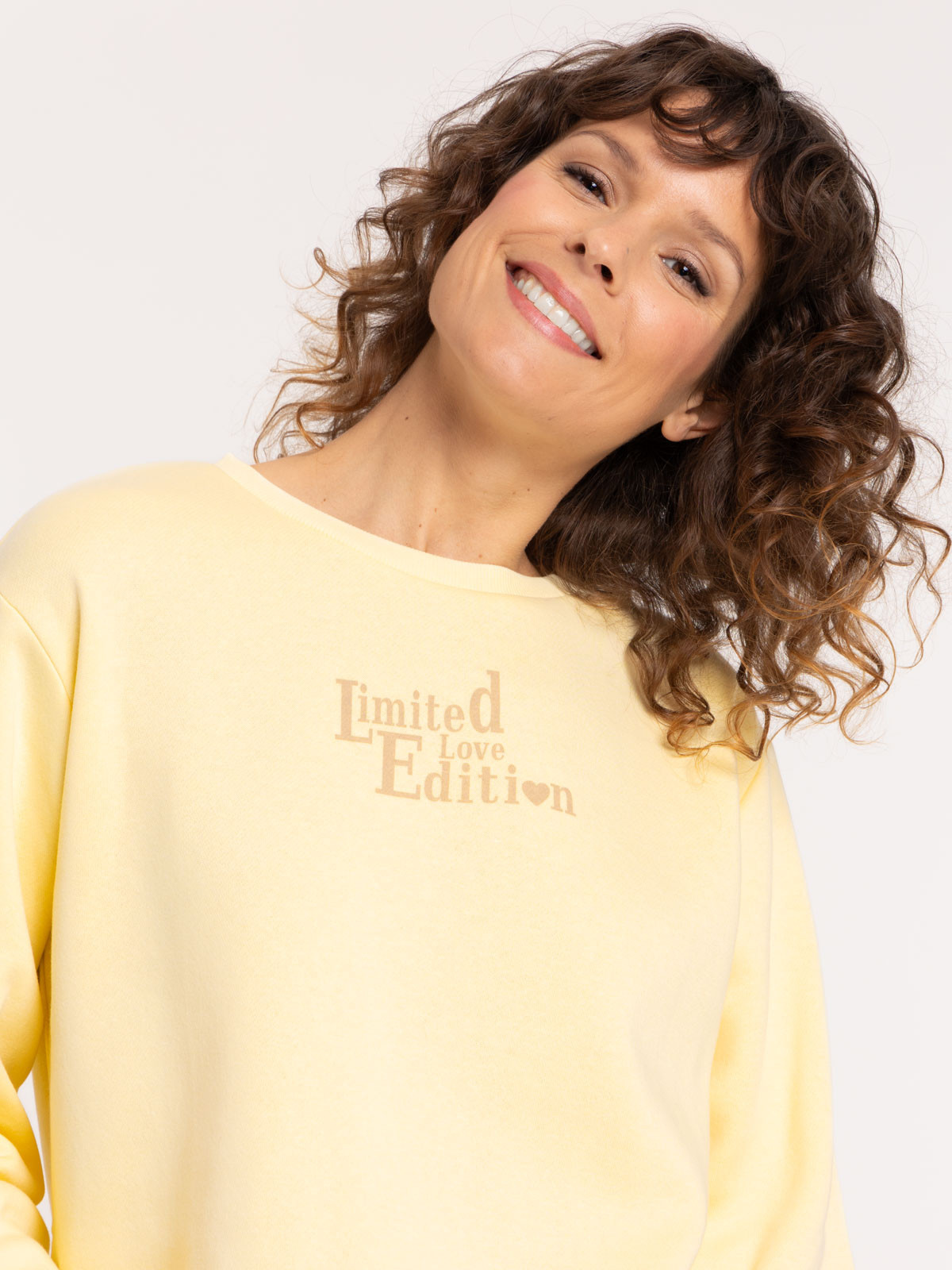 Sweat message coloris jaune femme