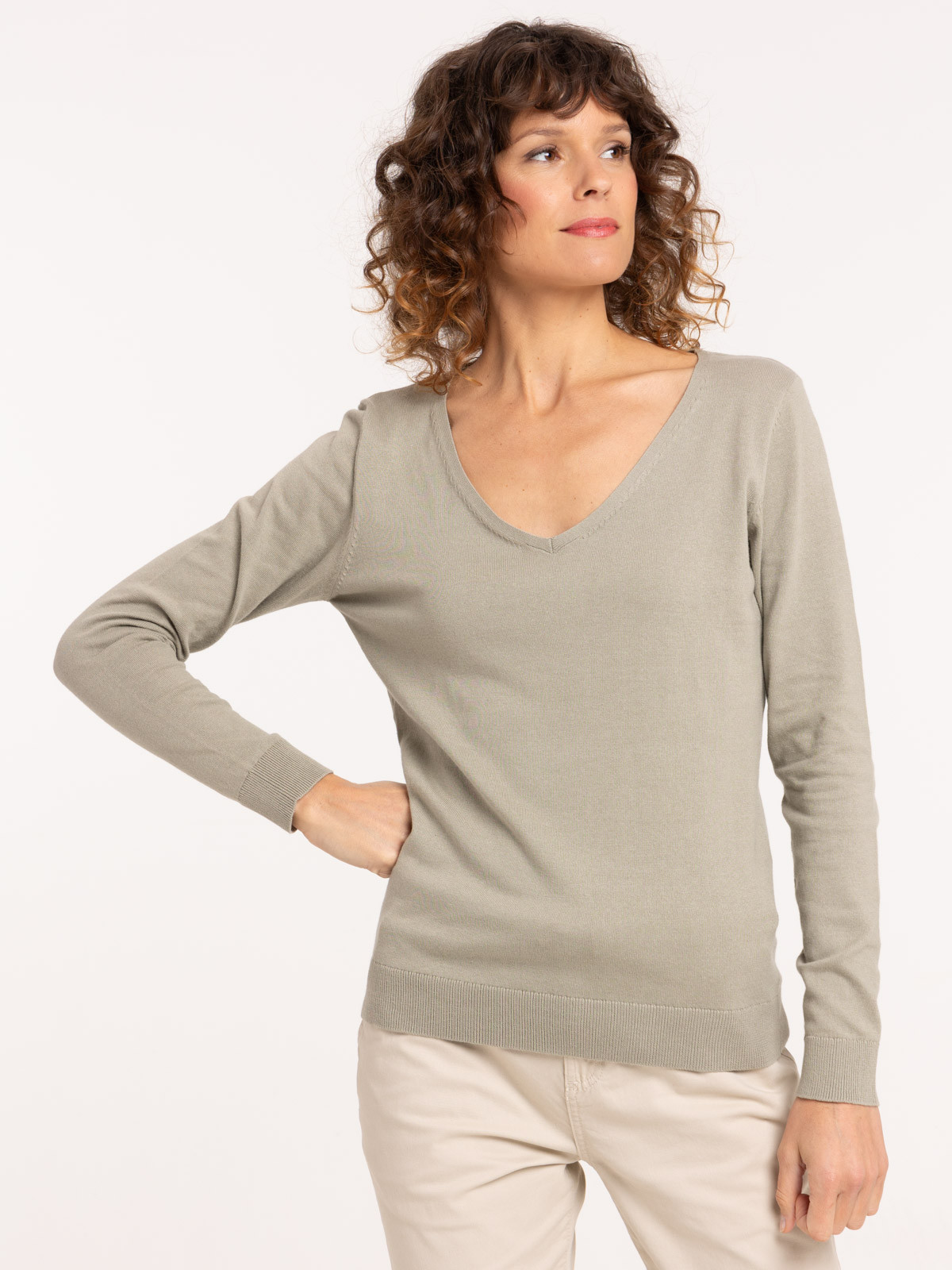 Pull col V mousse clair femme