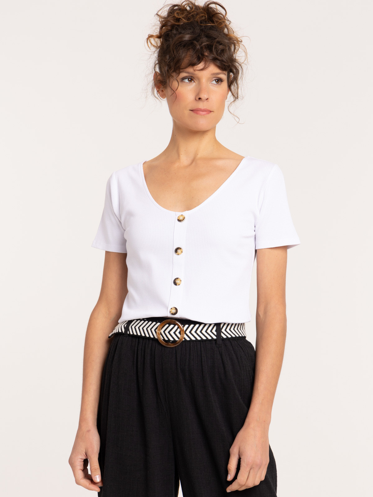 T-shirt blanc côtelé boutons femme