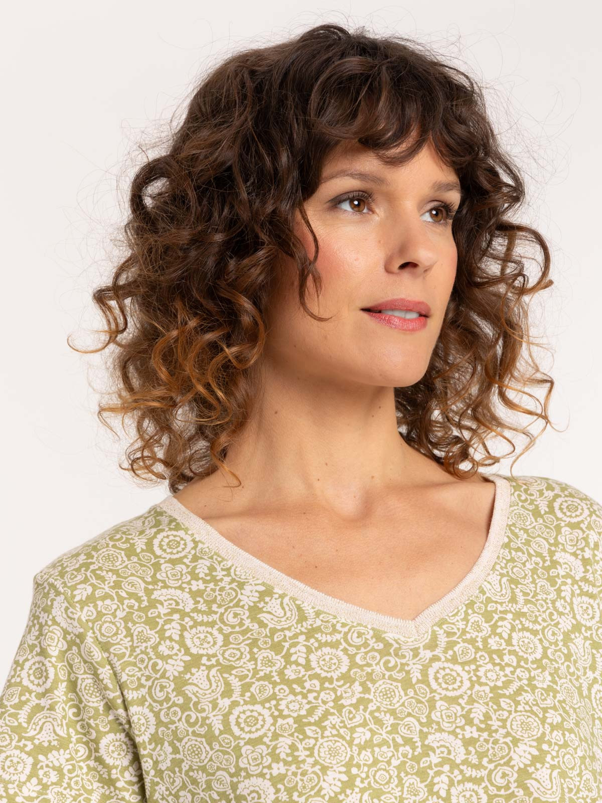 T-shirt col V imprimé fleuri femme T-shirt col V imprimé fleuri femme