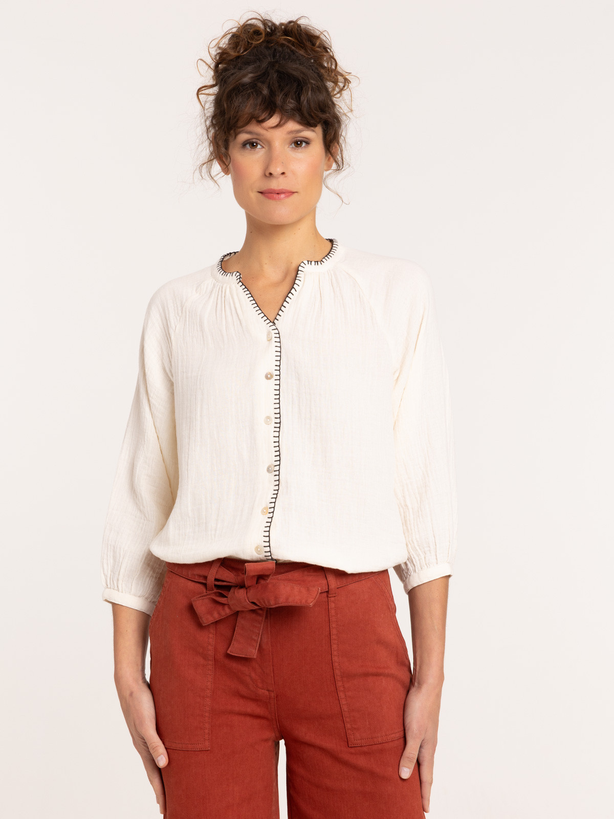 Chemise col rond ricotta femme Chemise col rond ricotta femme