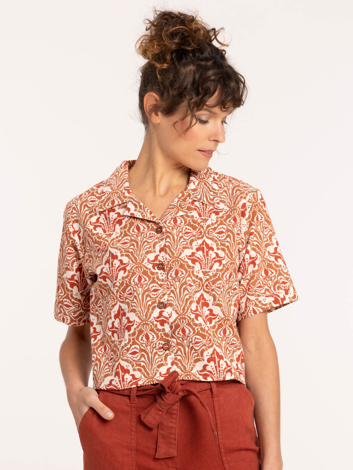 Chemise courte imprimée femme