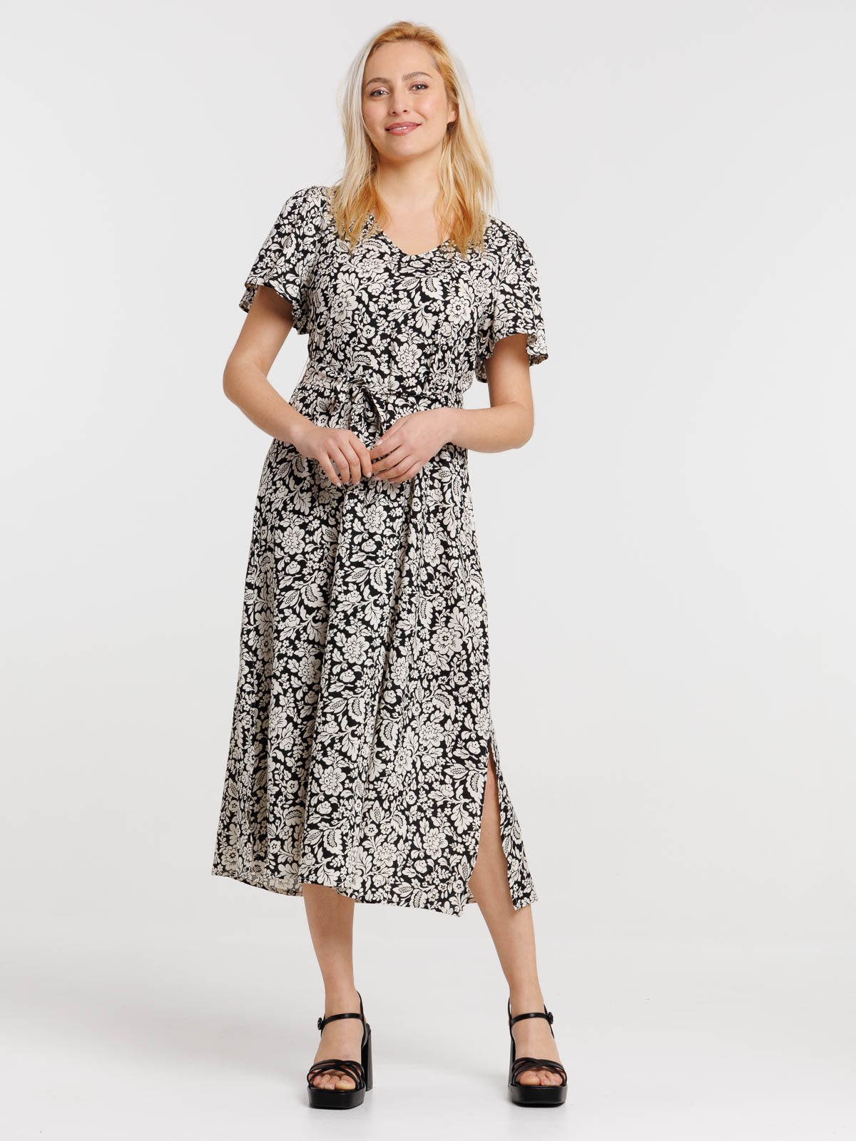 Robe noire fleurie femme