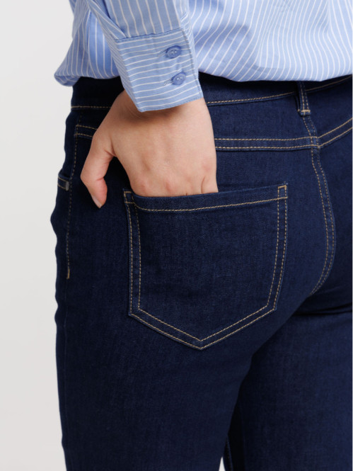 Pantacourt en jean brut femme