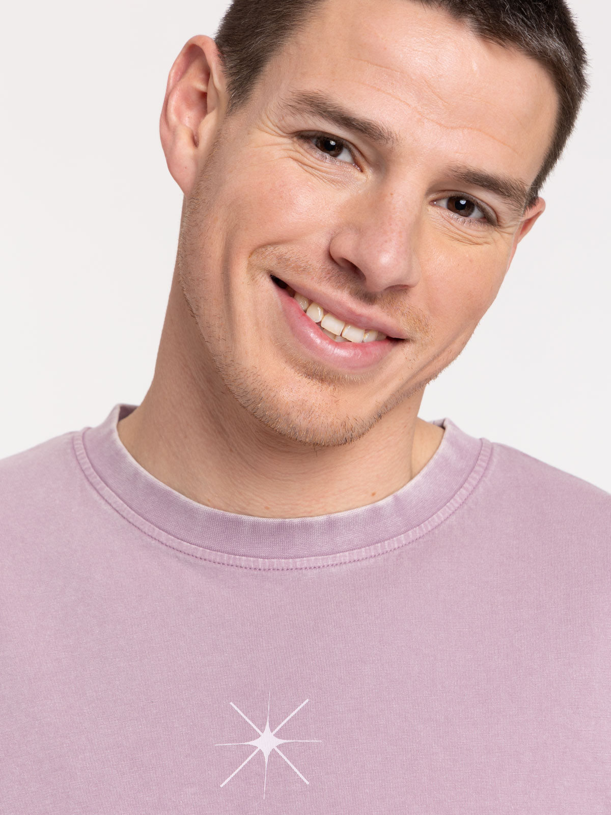 T-shirt imprimé dos violet grisé homme