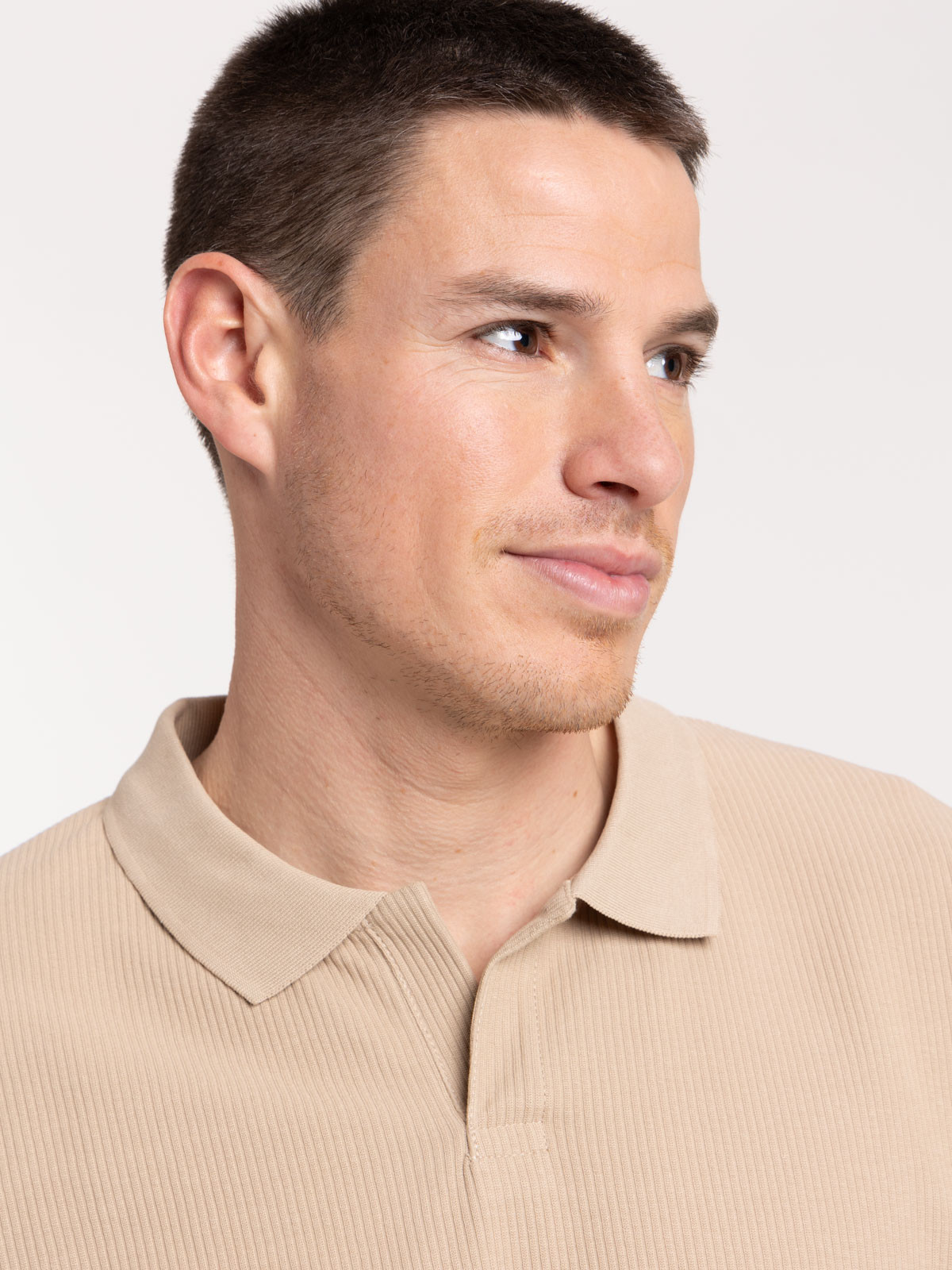 Polo côtelé coloris sable homme