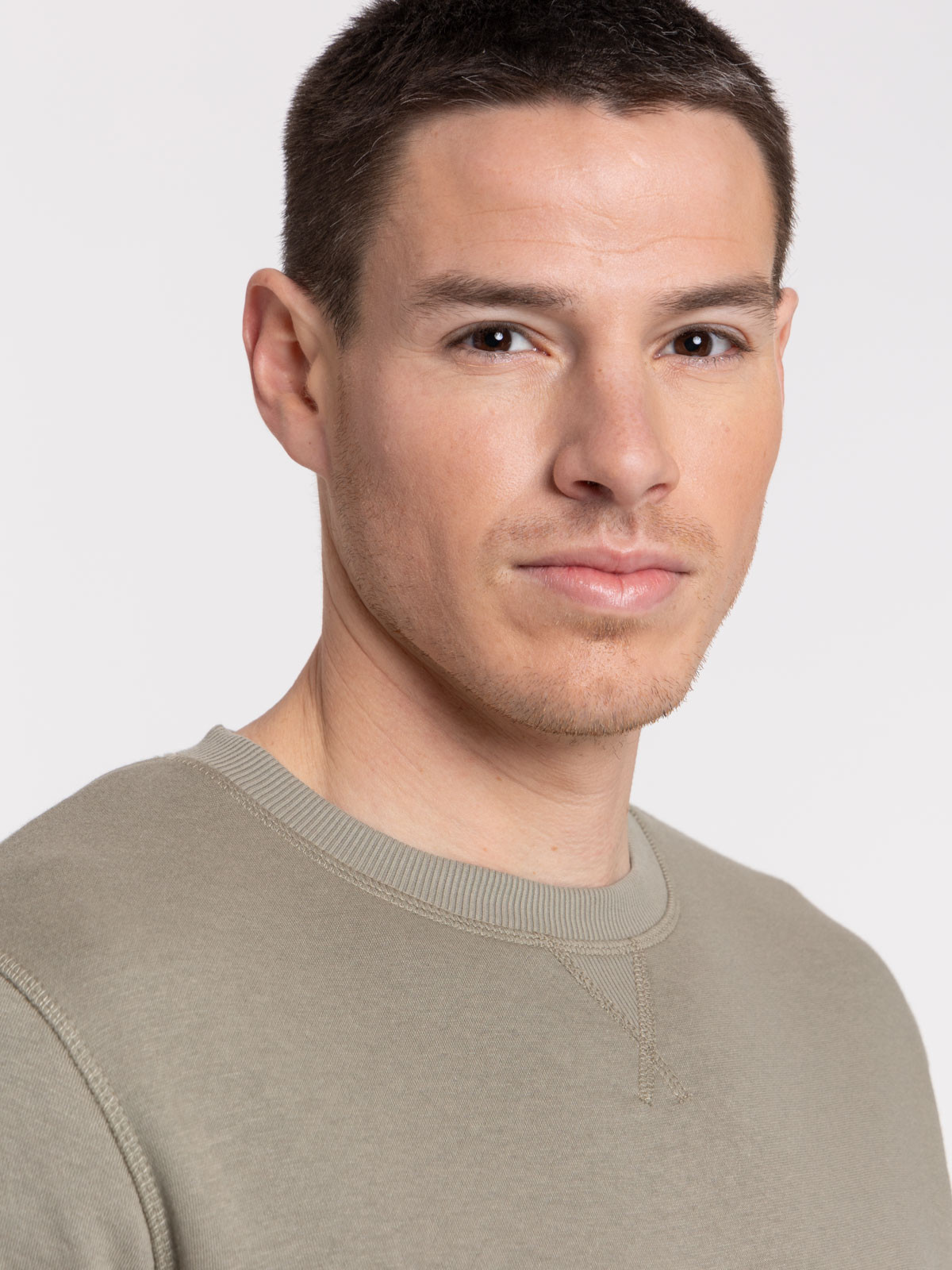 Sweat uni basique tilleul homme