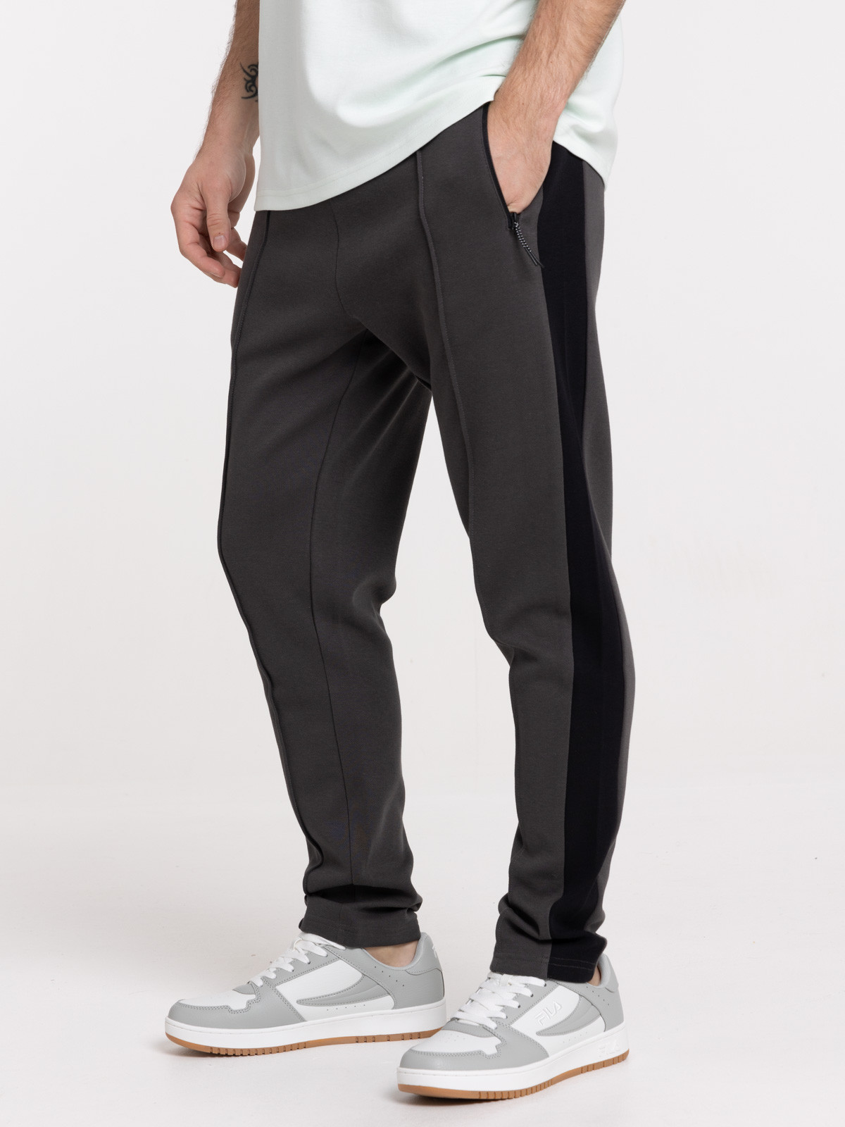 Jogging gris anthracite homme Jogging gris anthracite homme