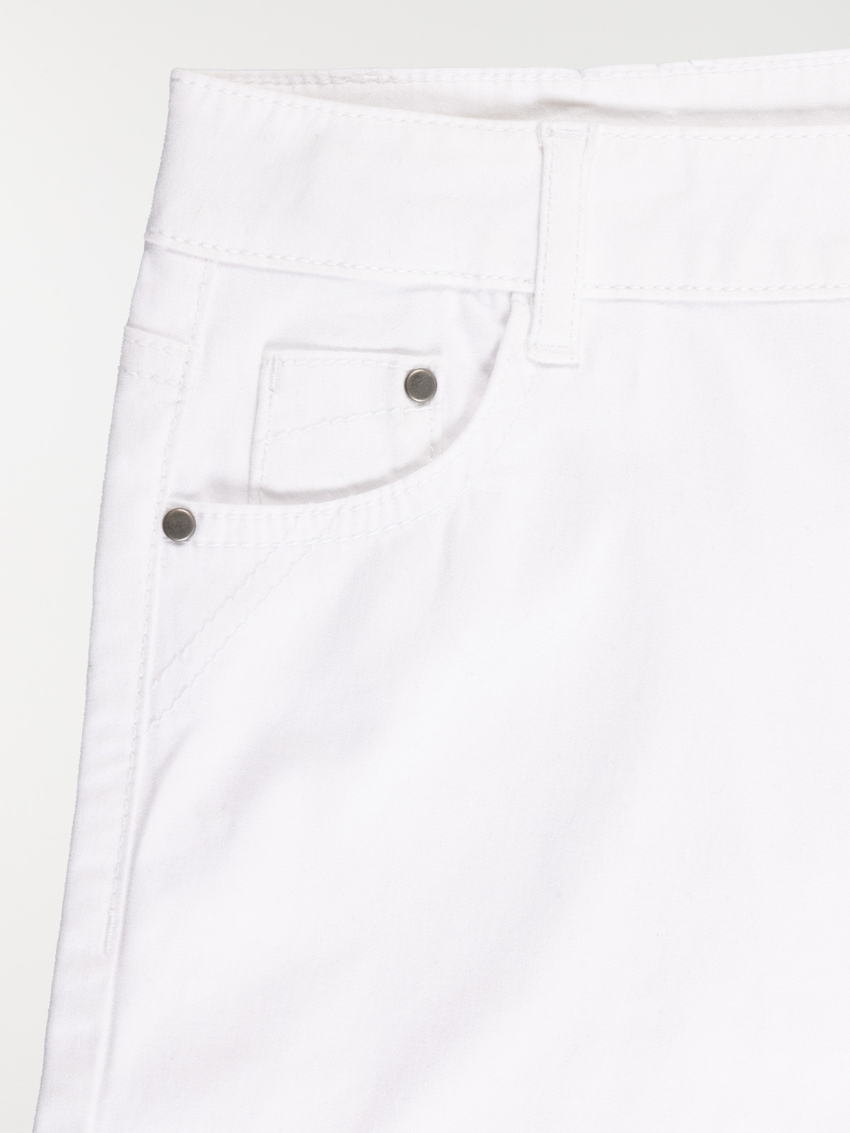 Short en jean blanc fille (XXS-M) Short en jean blanc fille (XXS-M)