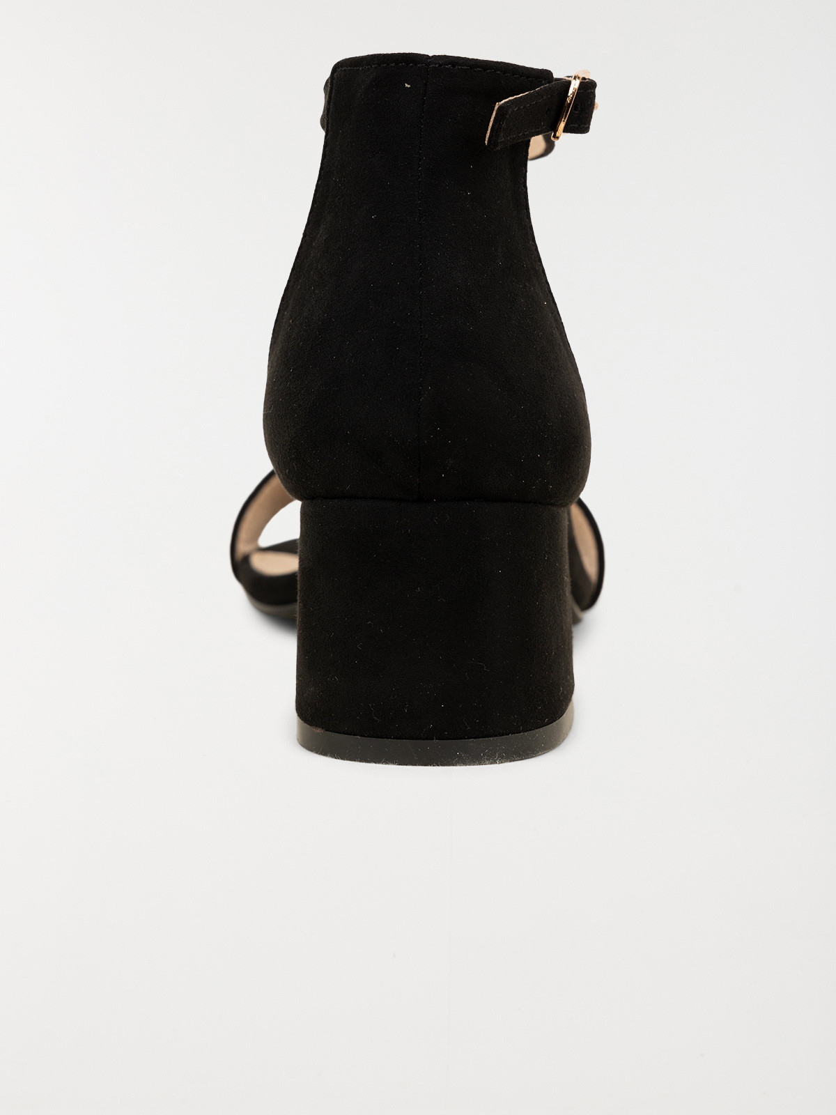 Sandales noires à talons femme (36-41) Sandales noires à talons femme (36-41)