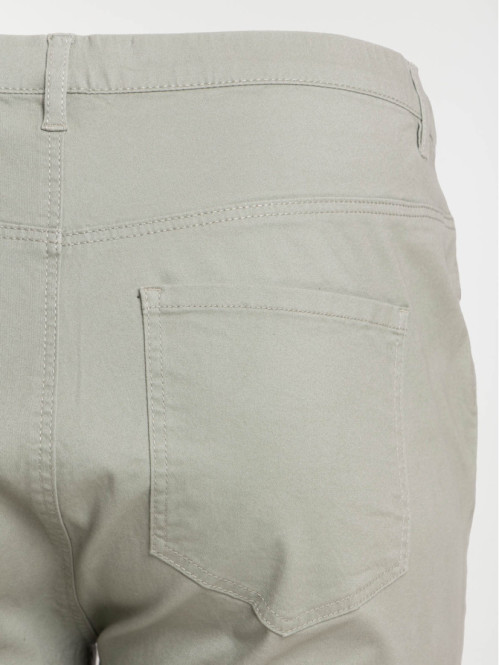 Pantacourt grande taille femme