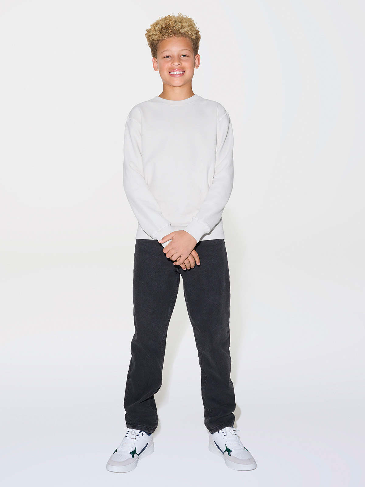Jean relaxed noir bleach garçon (XXS-M)
