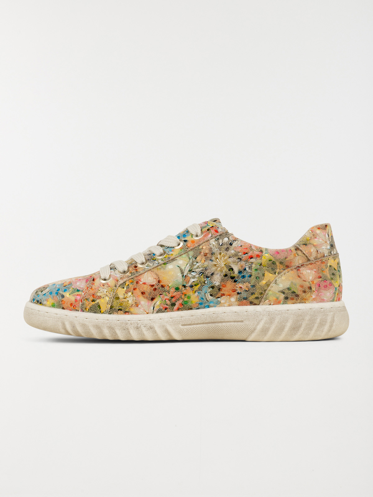 Baskets basses fleuries femme (37-42) Baskets basses fleuries femme (37-42)