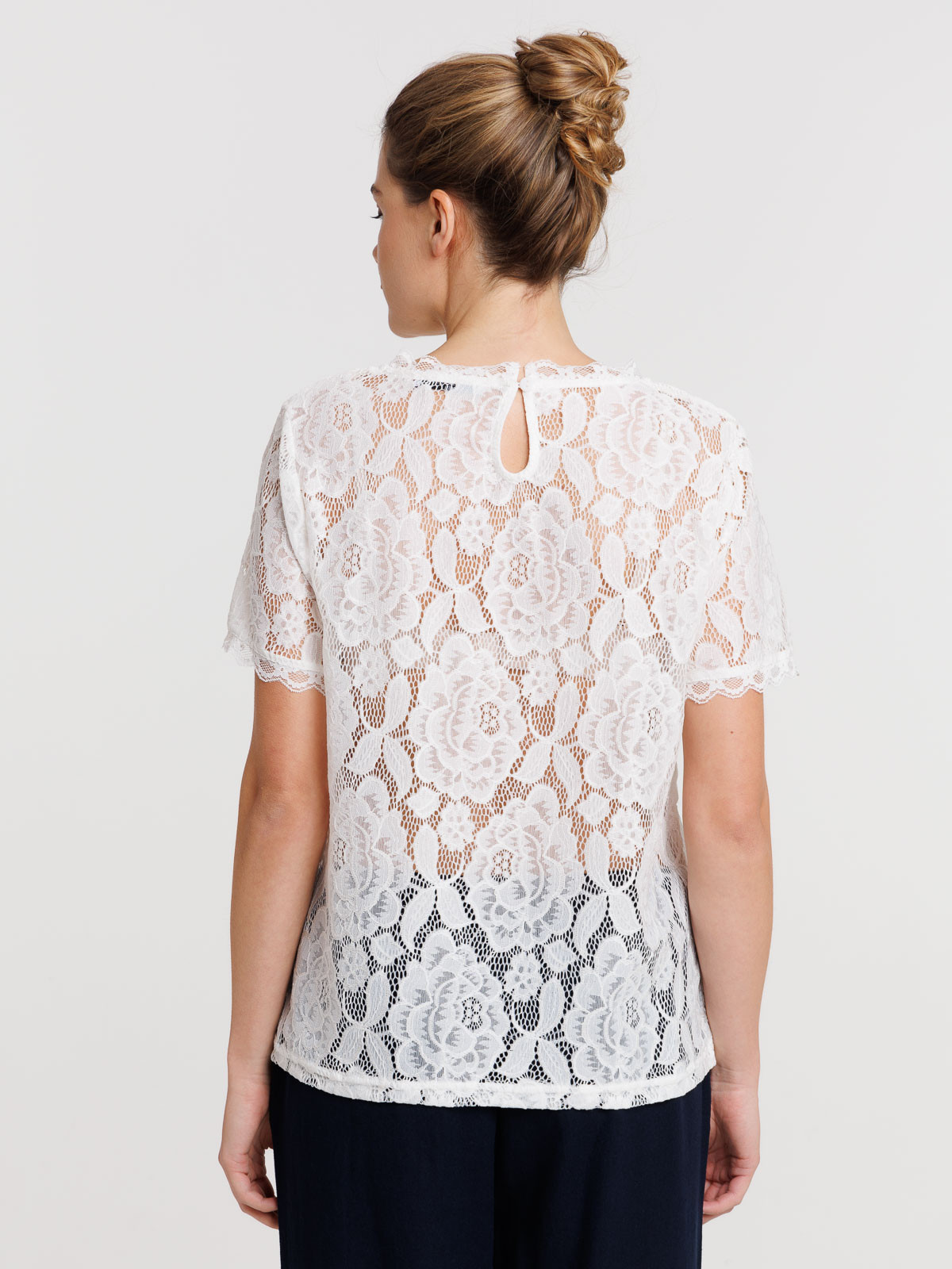 T-shirt dentelle blanc cassé femme