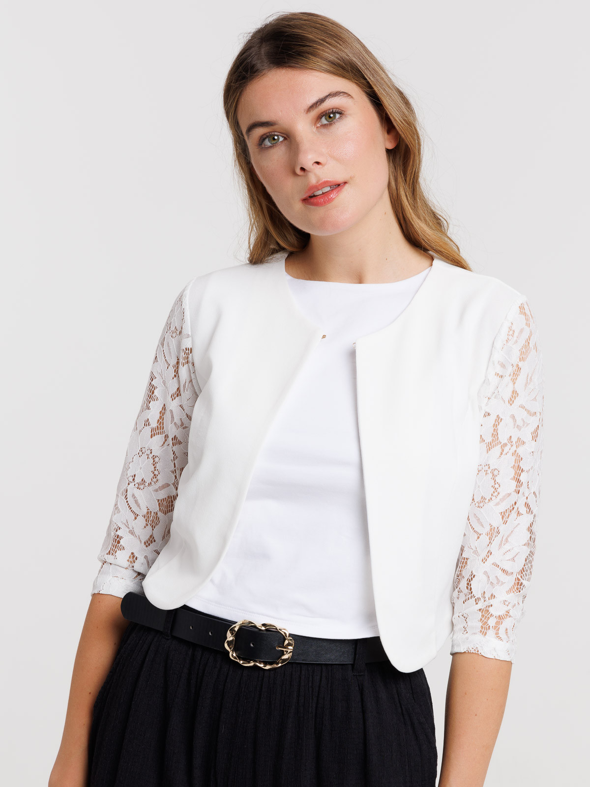 Veste courtes manches dentelles femme Veste courtes manches dentelles femme