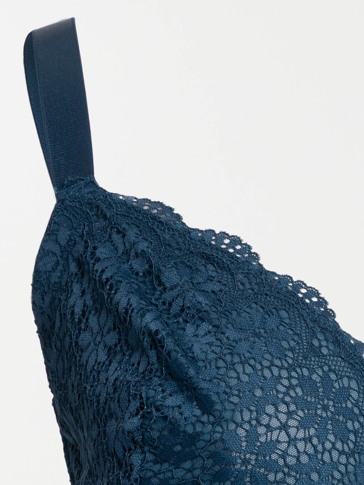 Soutien-gorge femme (100D-110F) Soutien-gorge femme (100D-110F)