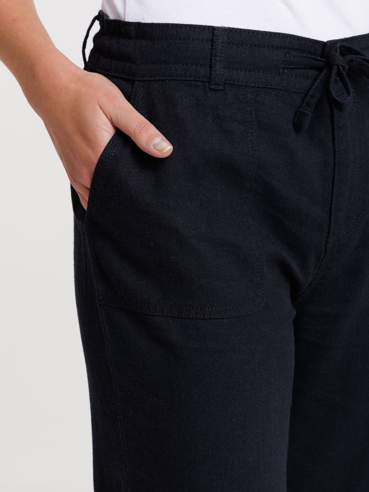 Pantacourt lin noir femme