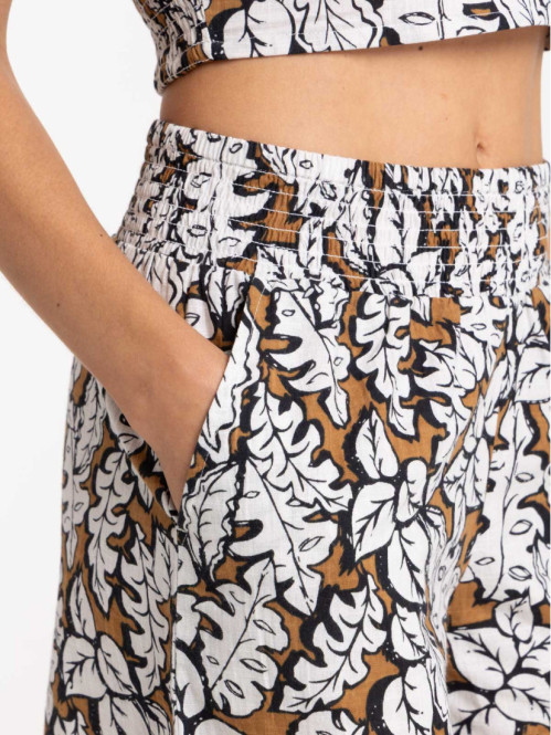 Short imprimé végétal femme