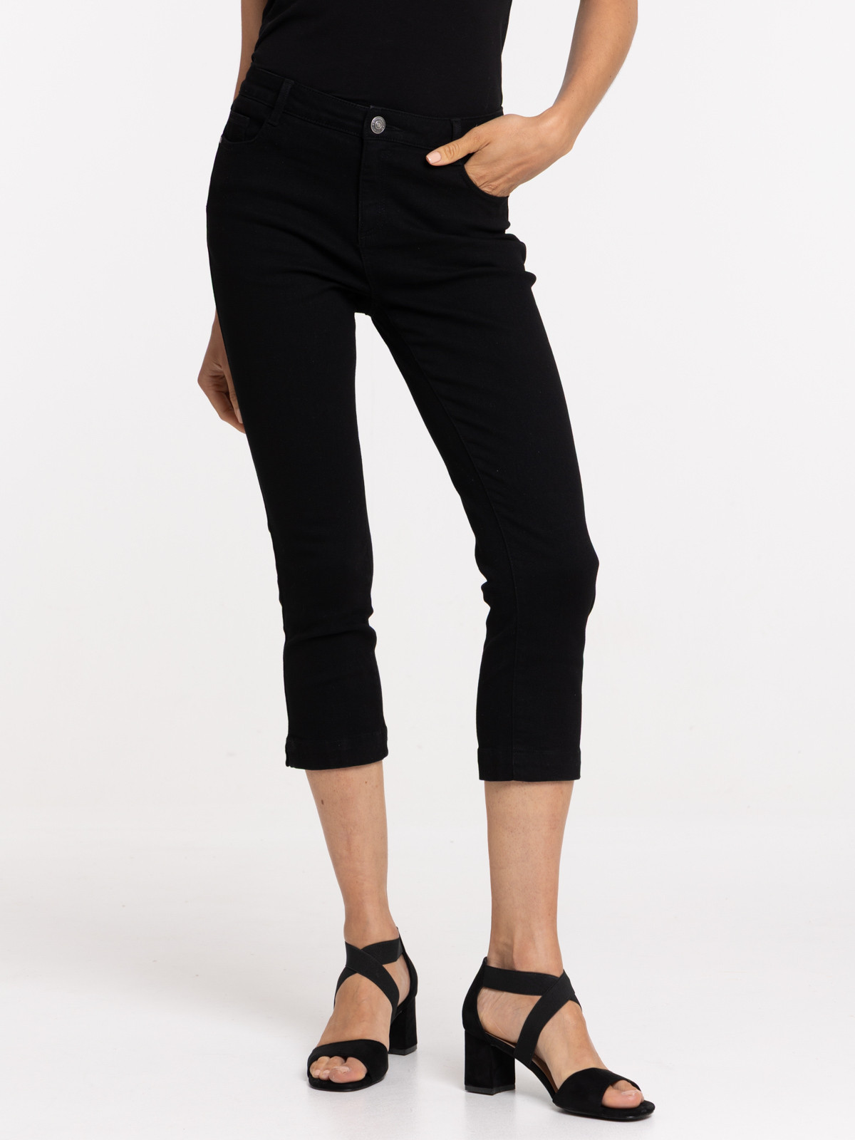 Pantacourt en jean noir femme