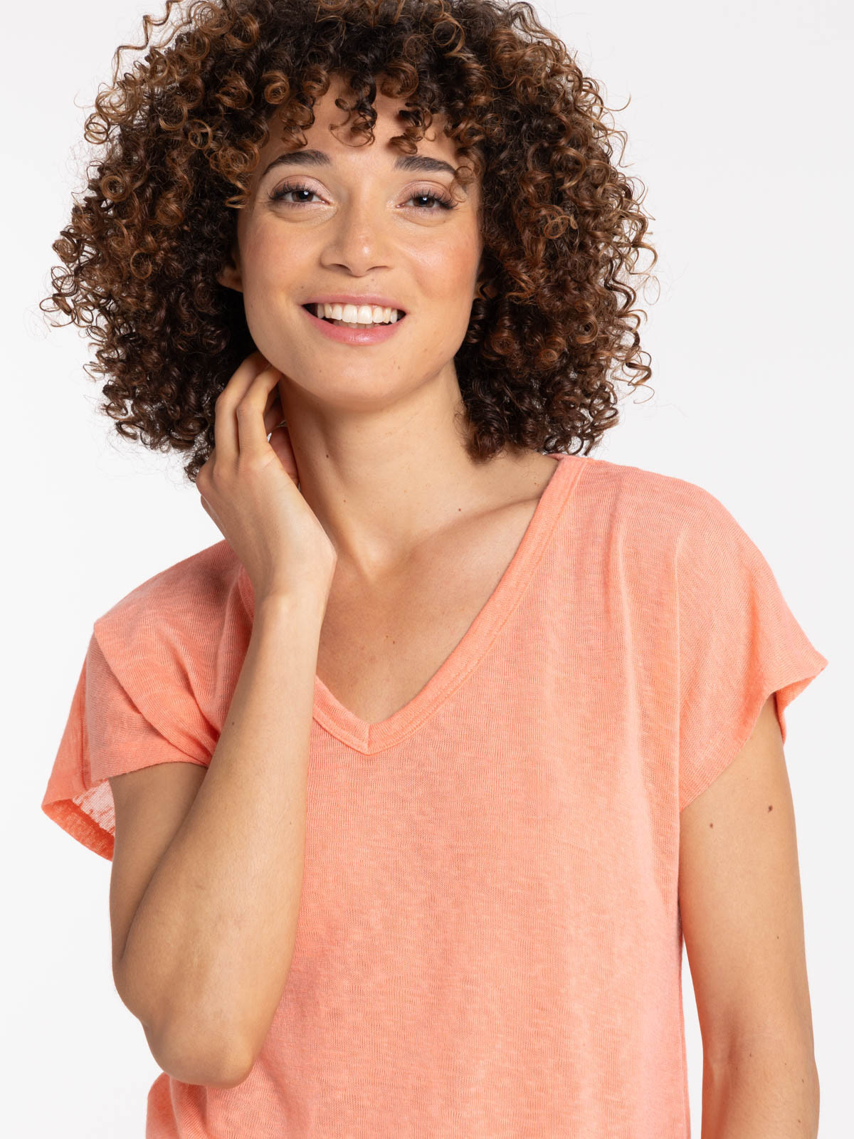 T-shirt col V corail femme