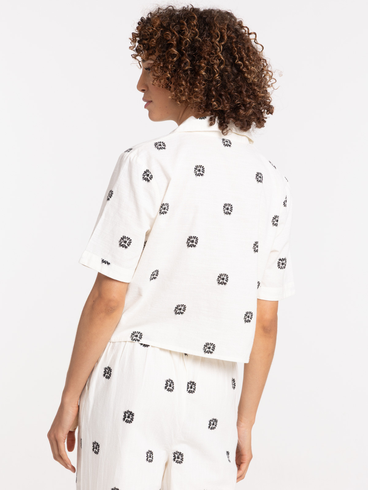 Chemise courte imprimée femme