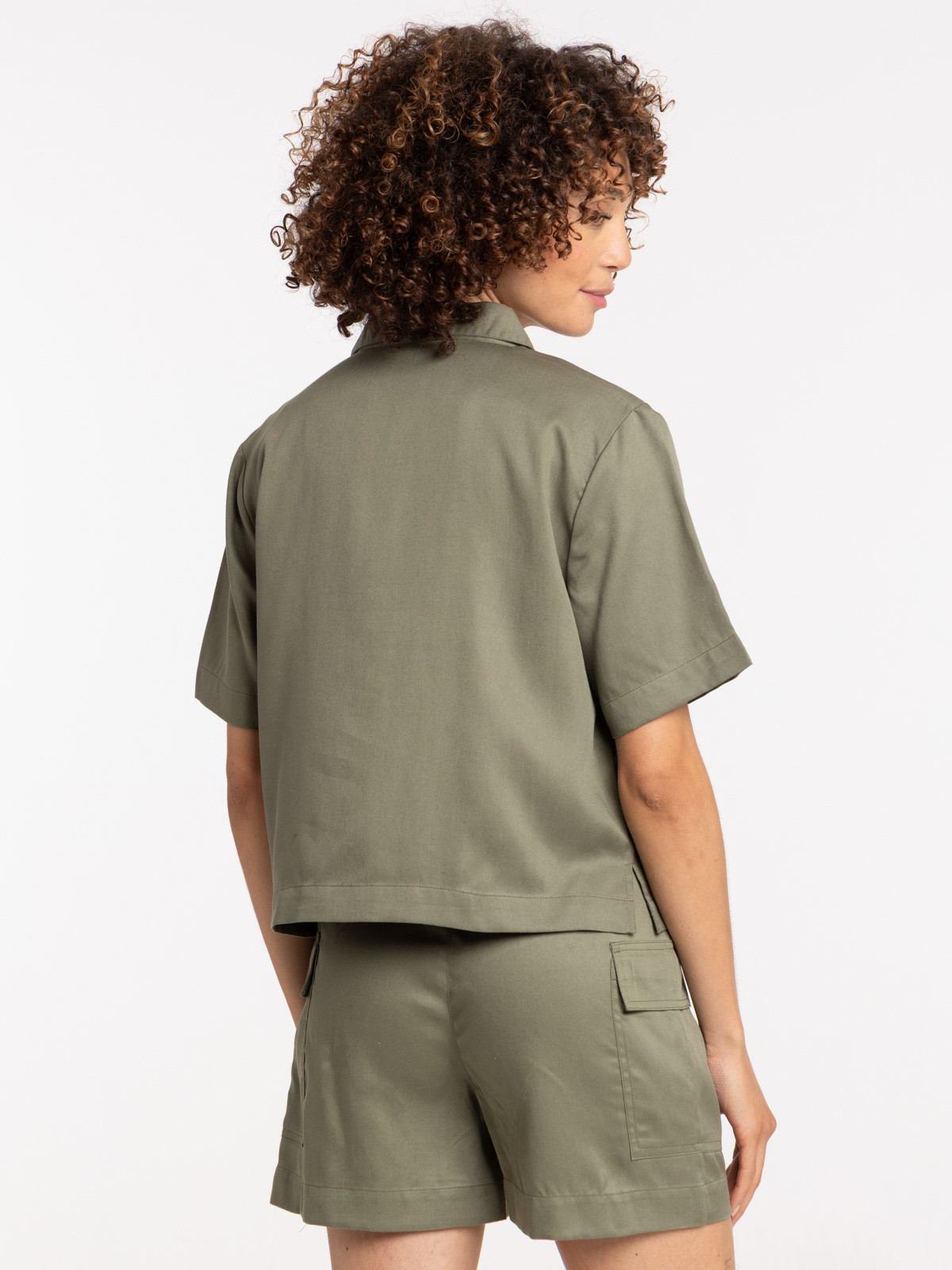 Chemisette poche poitrine femme