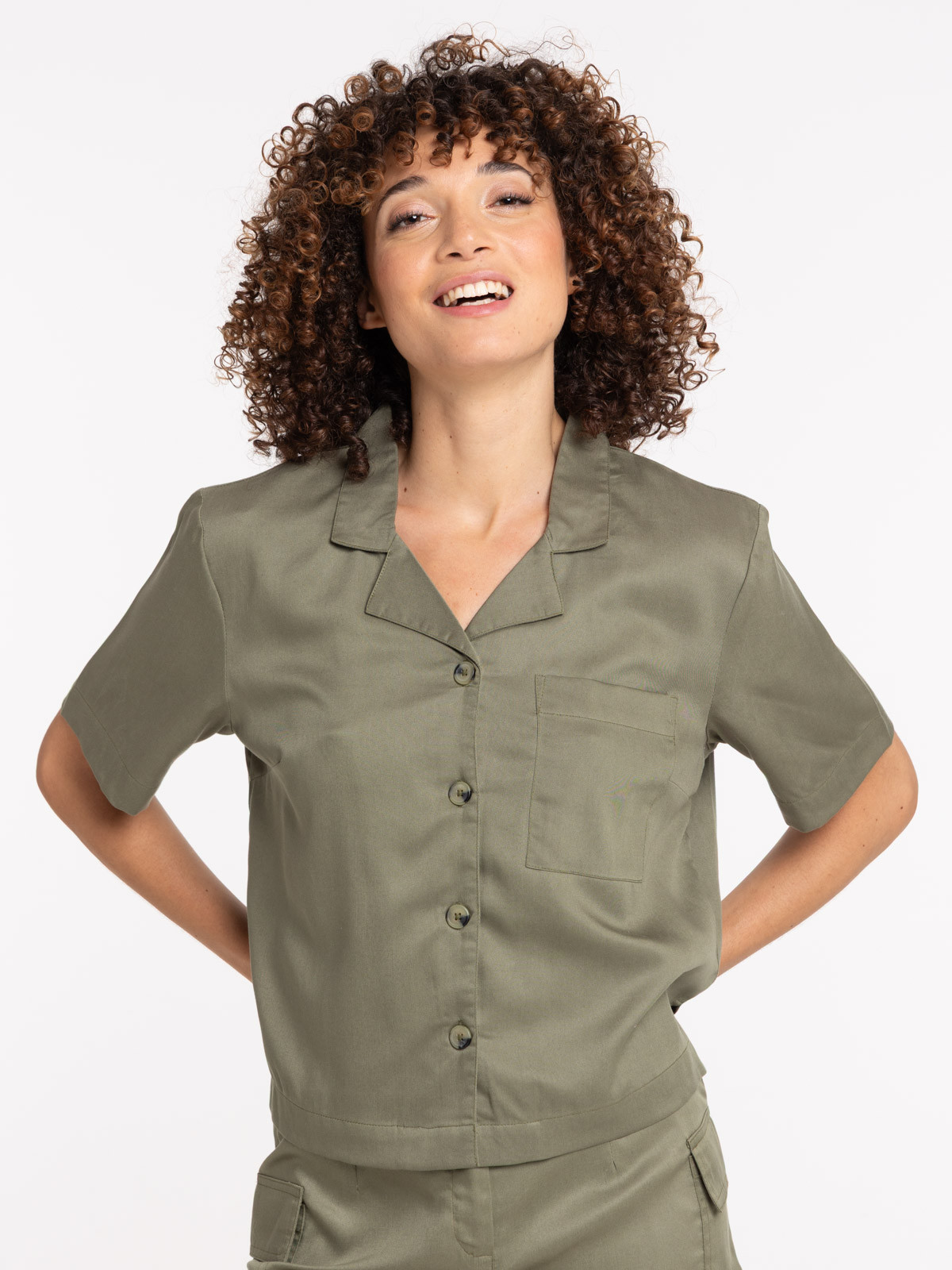 Chemisette poche poitrine femme