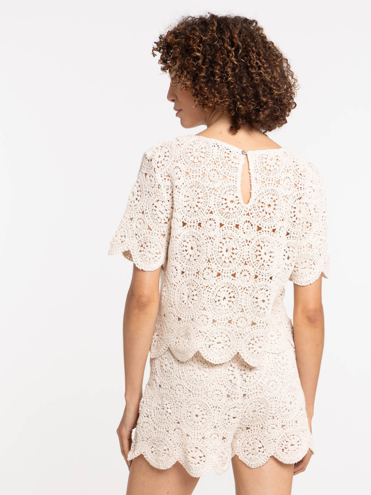 T-shirt maille crochet femme T-shirt maille crochet femme