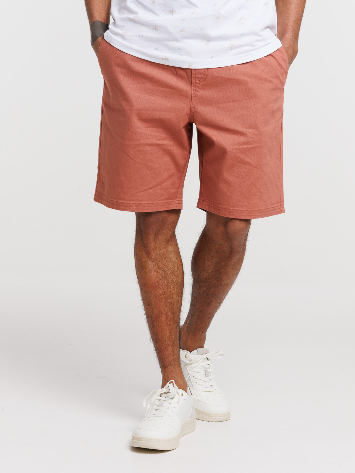Short rose sauvage homme