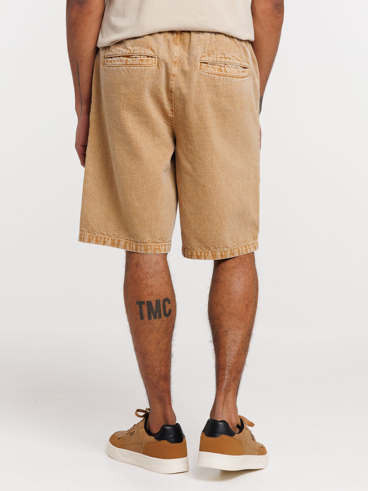 Short caramel en coton homme