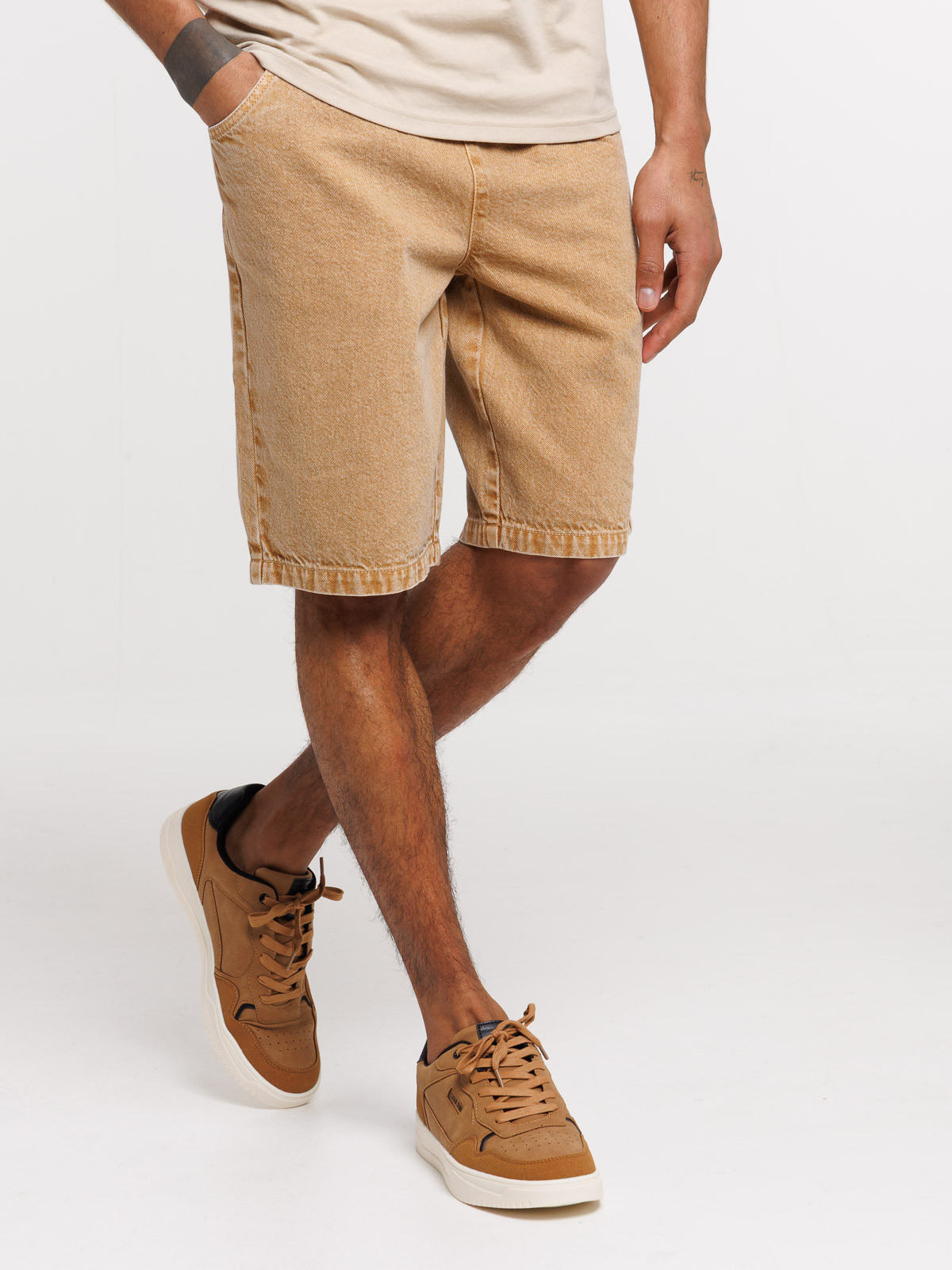 Short caramel en coton homme