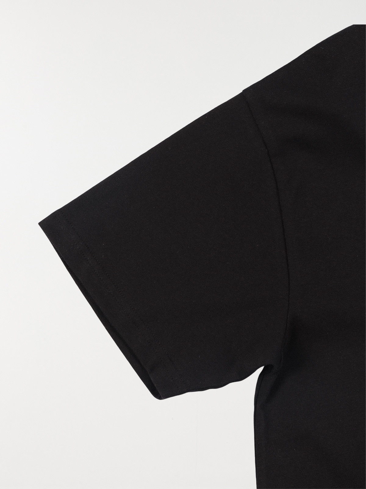 Tee-shirt basique noir garçon (XXS-M) Tee-shirt basique noir garçon (XXS-M)