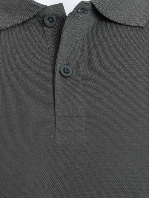 Polo coloris kaki grande...