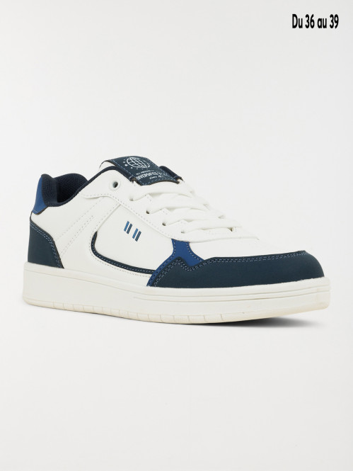 Baskets basses blanches...