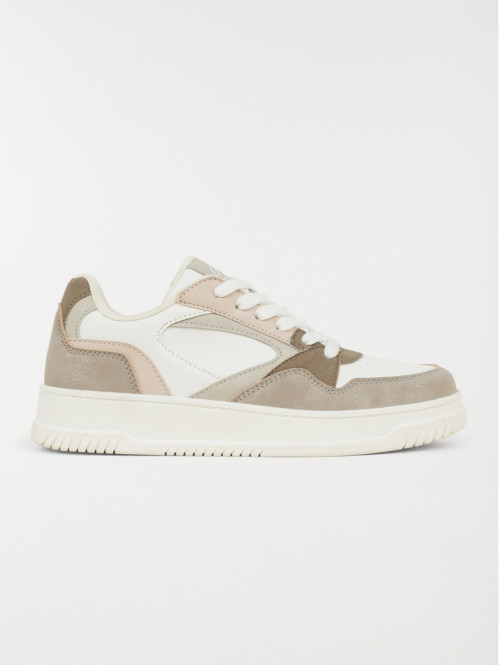 Baskets basses blanches...