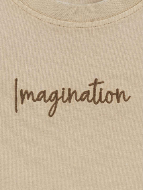 T-shirt court imagination...