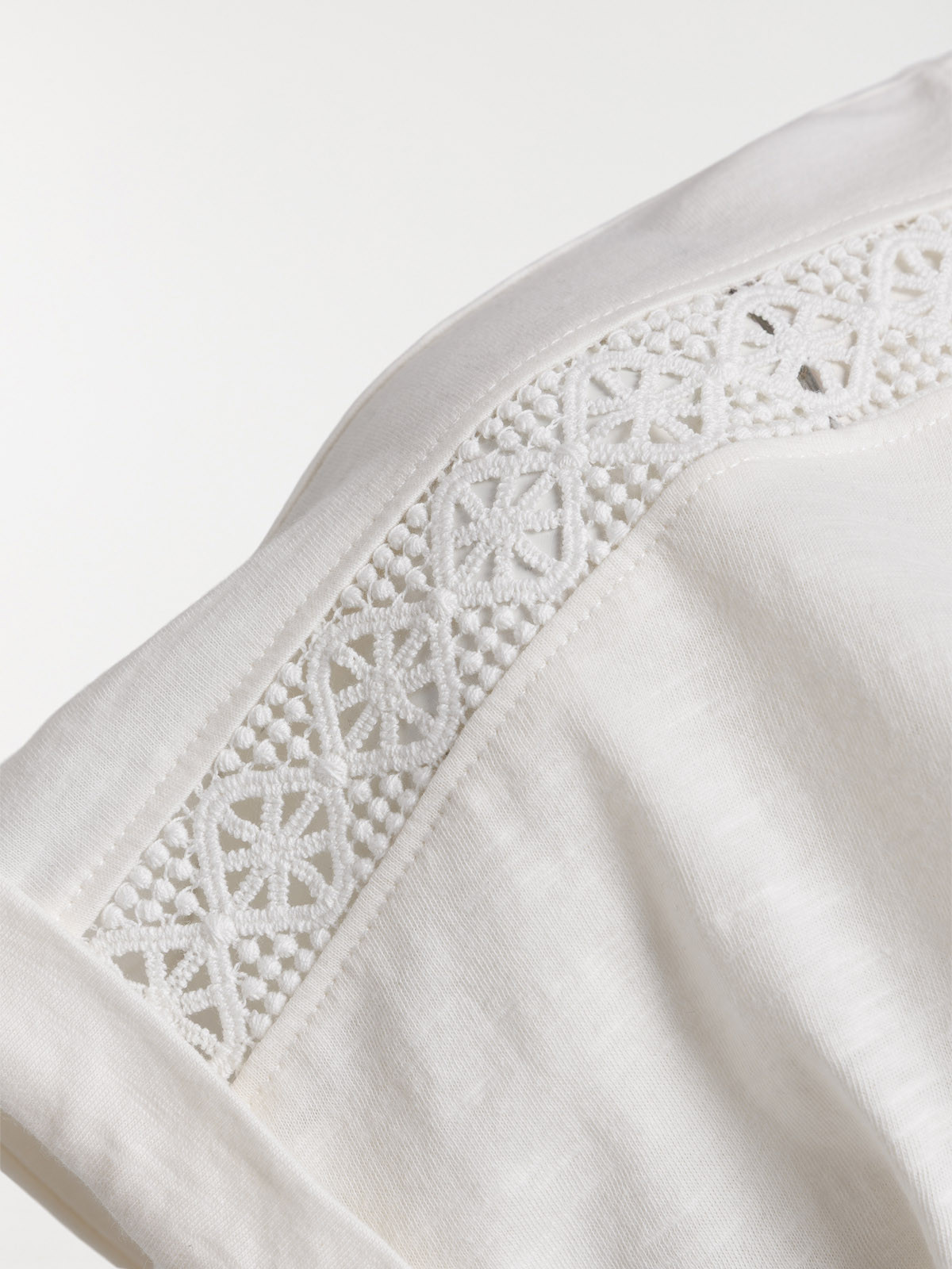 T-shirt brodé grande taille femme T-shirt brodé grande taille femme