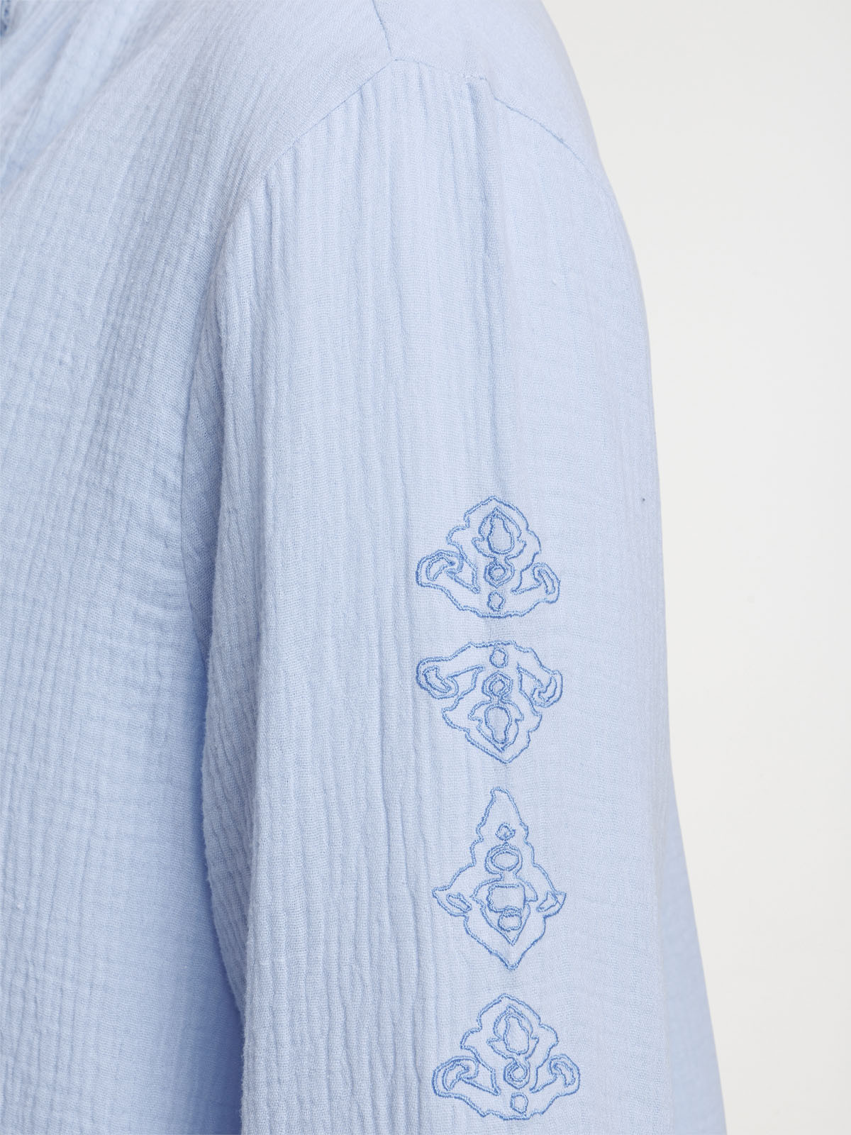 Blouse bleu pâle grande taille femme