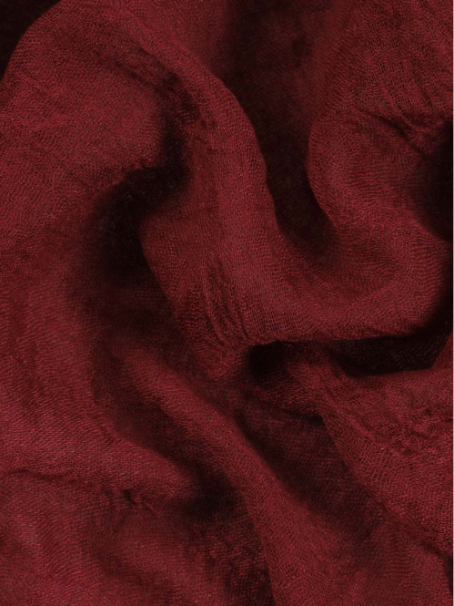 Foulard coloris lie de vin...