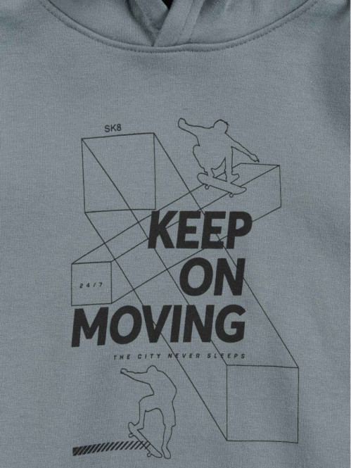 Sweat à capuche skateur...