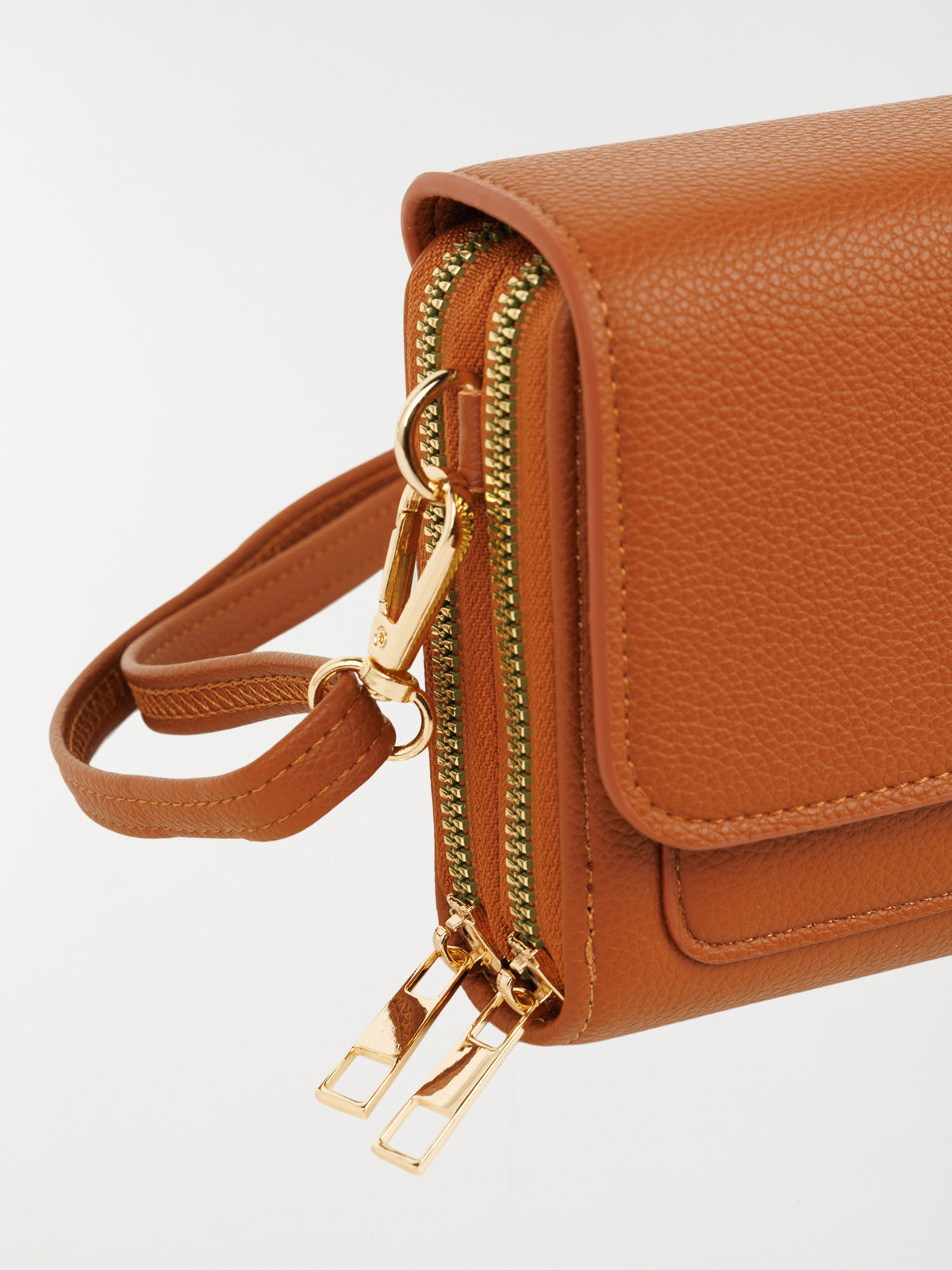 Pochette format portefeuille femme Pochette format portefeuille femme